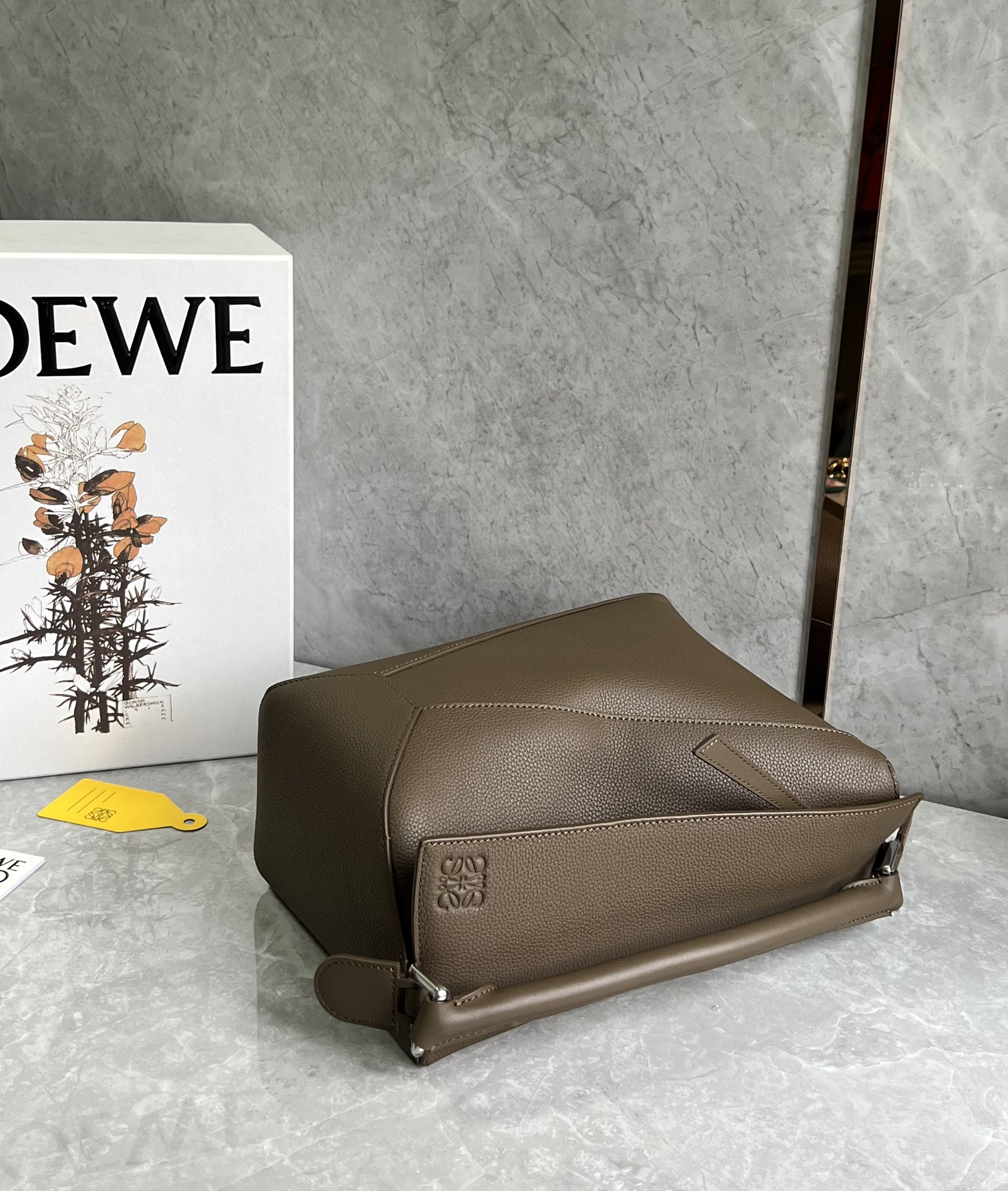 Loewe Medium Puzzle Bag in Soft Grained Calfskin Khaki